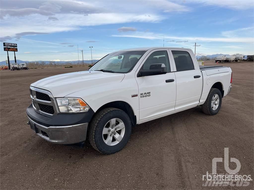 RAM 1500 Kis teherszállító/Platós kocsi