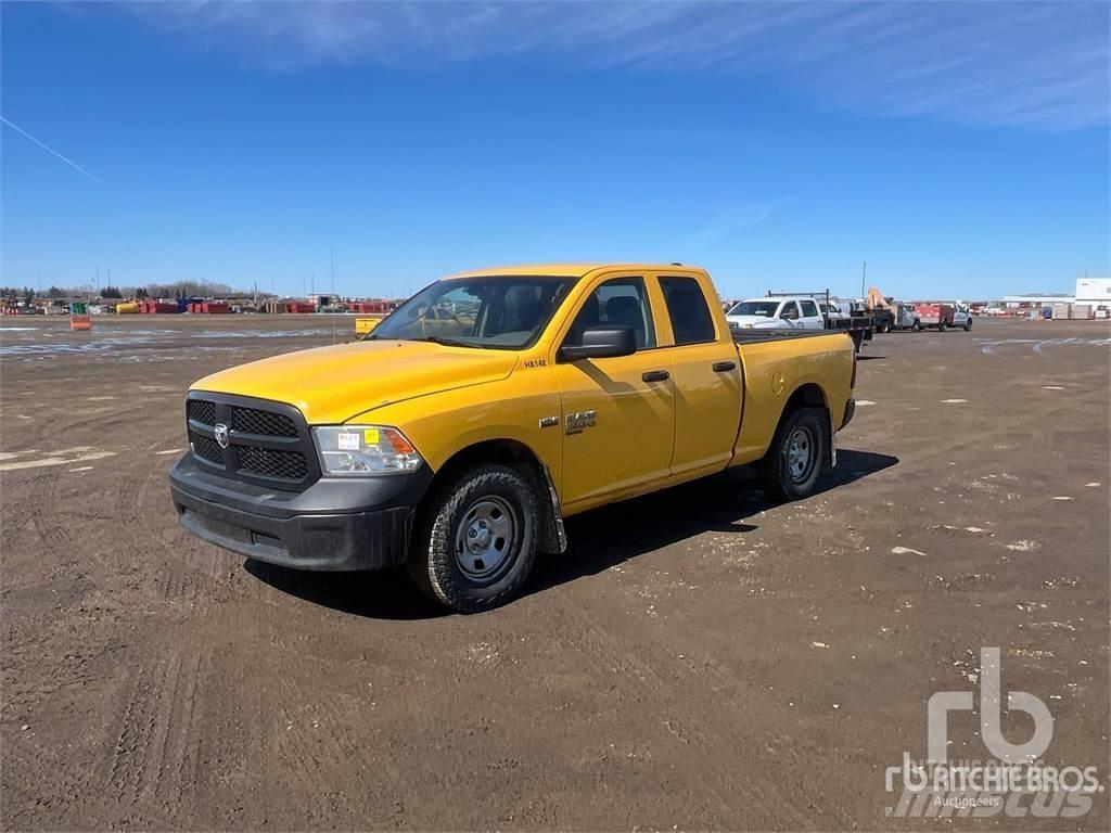 RAM 1500 Kis teherszállító/Platós kocsi