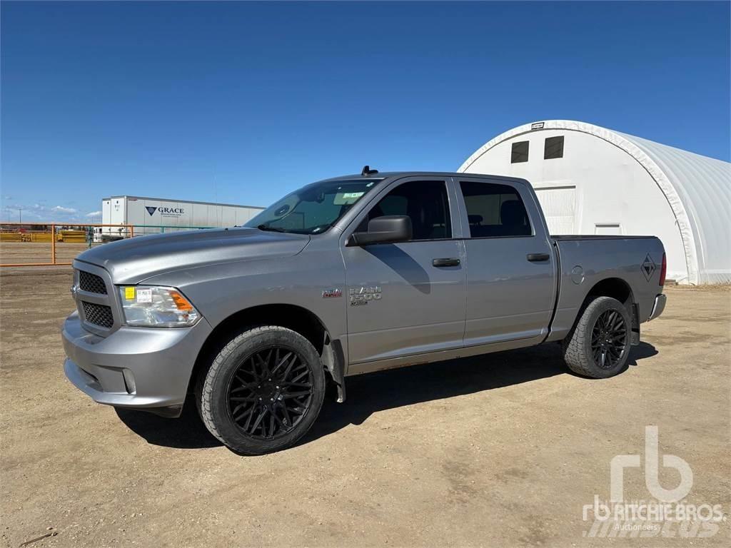 RAM 1500 Kis teherszállító/Platós kocsi