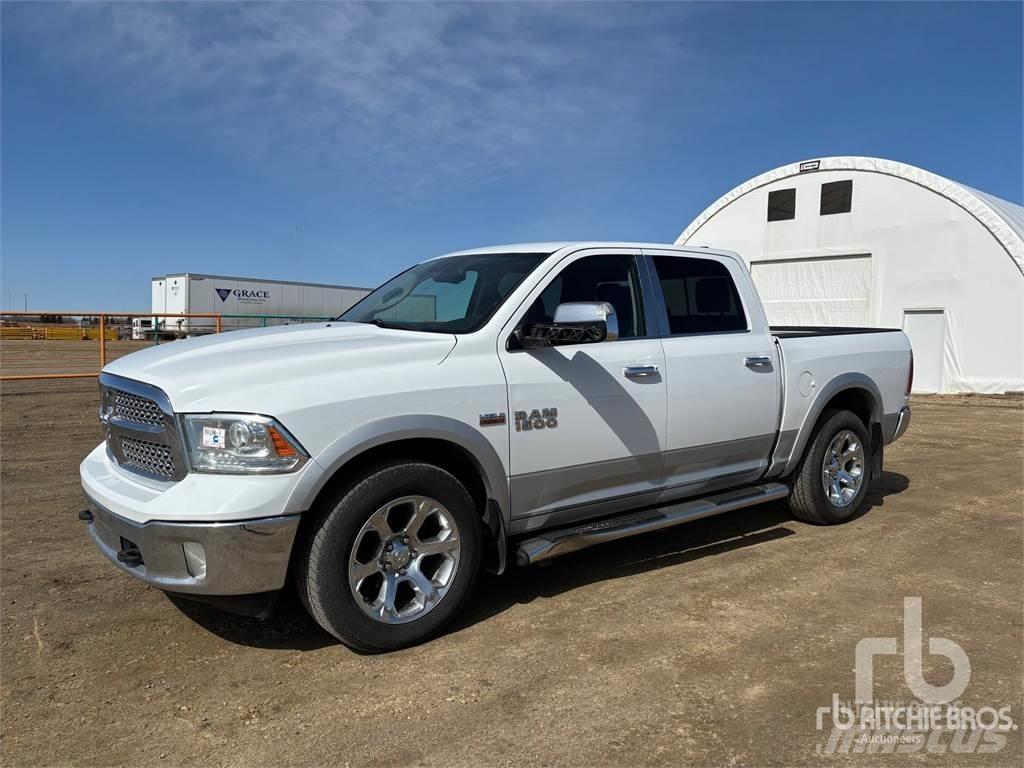 RAM 1500 Kis teherszállító/Platós kocsi