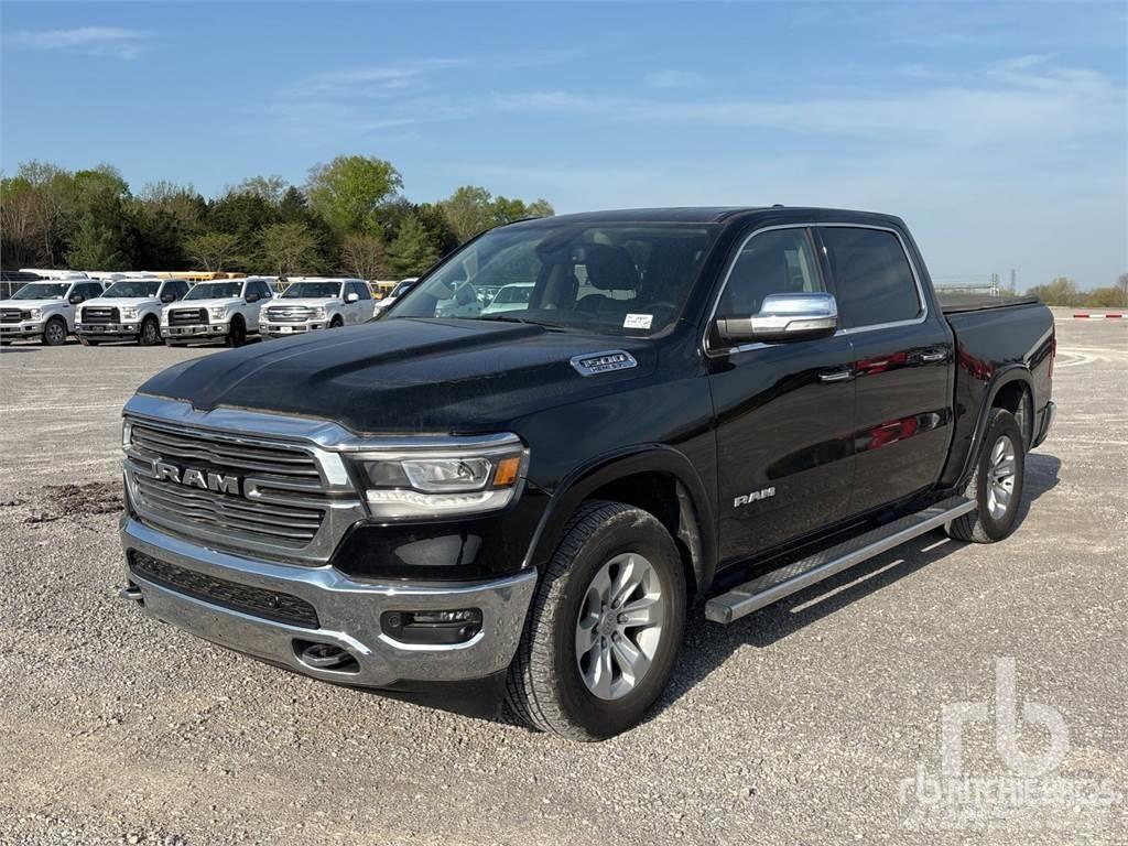 RAM 1500 Kis teherszállító/Platós kocsi