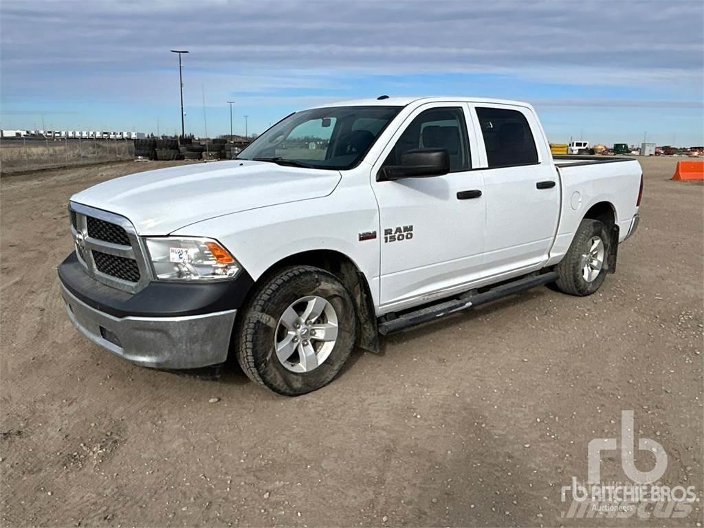 RAM 1500 Kis teherszállító/Platós kocsi