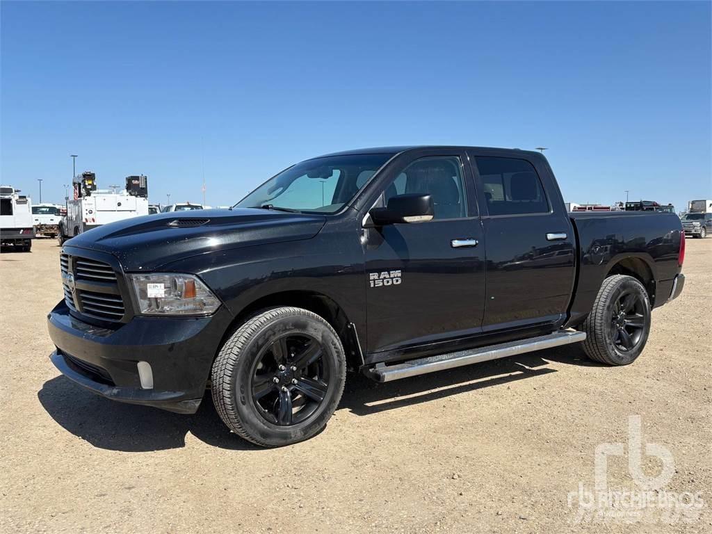 RAM 1500 Kis teherszállító/Platós kocsi