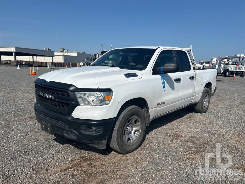 RAM 1500 Kis teherszállító/Platós kocsi