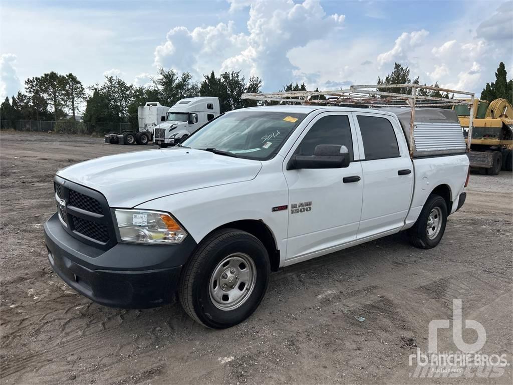 RAM 1500 Kis teherszállító/Platós kocsi