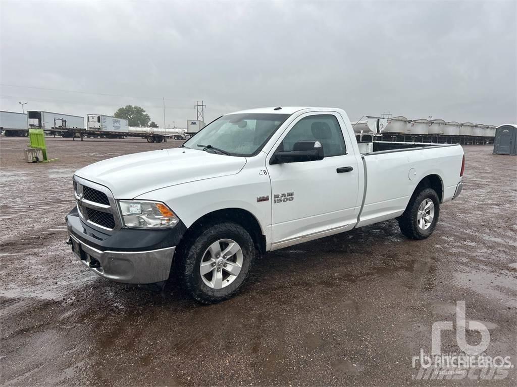 RAM 1500 Kis teherszállító/Platós kocsi
