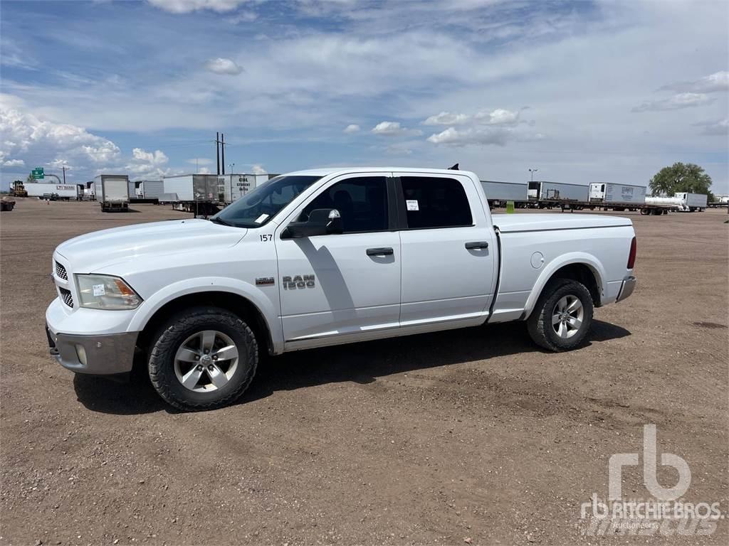 RAM 1500 Kis teherszállító/Platós kocsi