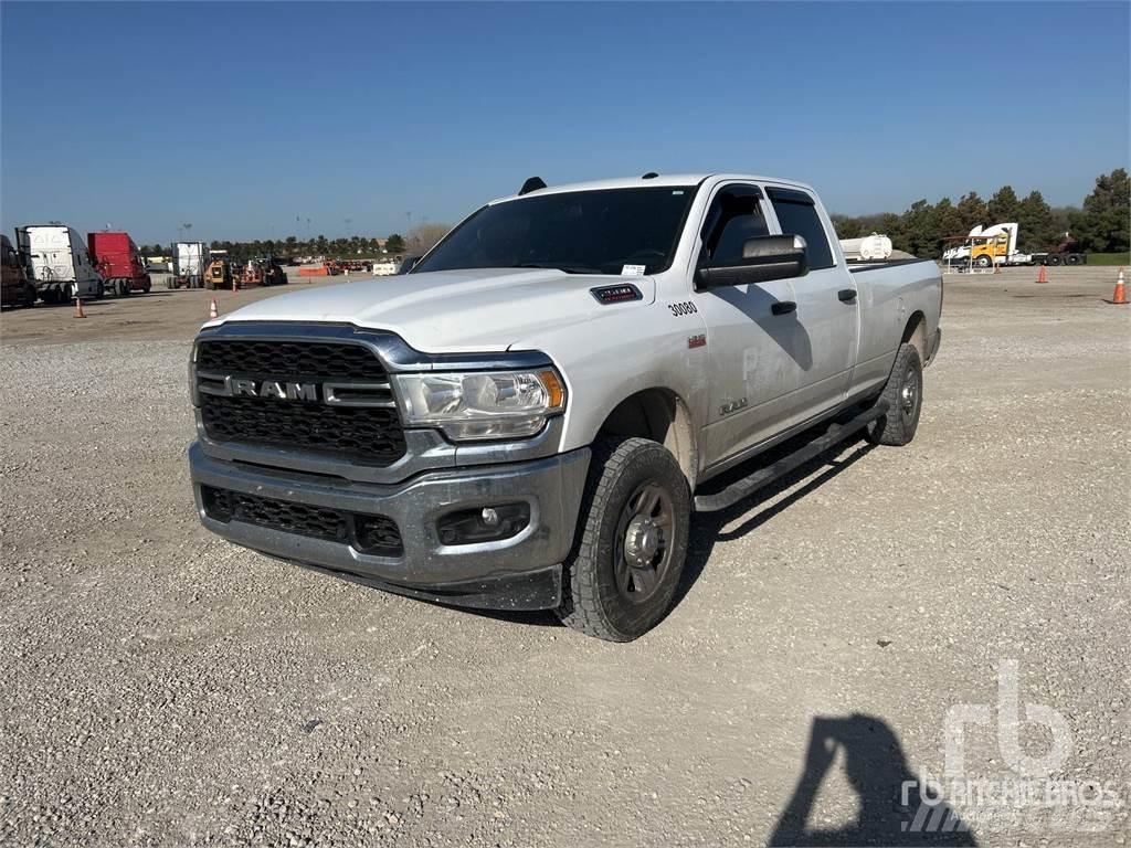 RAM 2500 Kis teherszállító/Platós kocsi