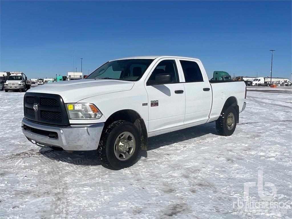 RAM 2500 Kis teherszállító/Platós kocsi