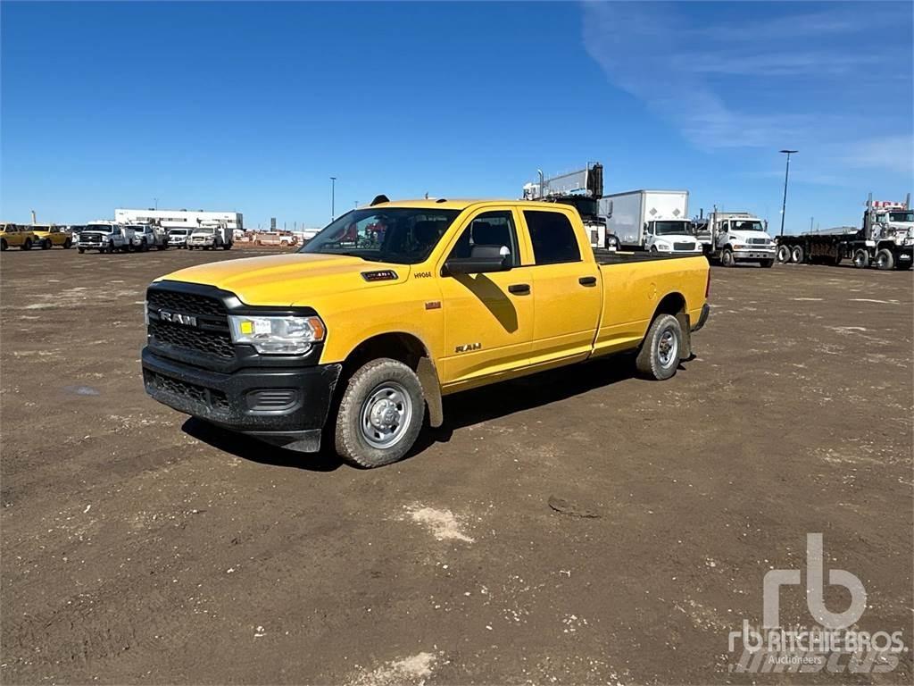 RAM 2500 Kis teherszállító/Platós kocsi