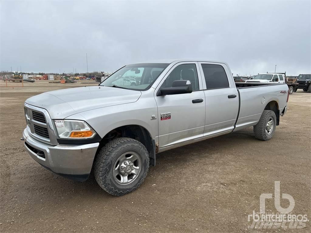 RAM 2500 Kis teherszállító/Platós kocsi