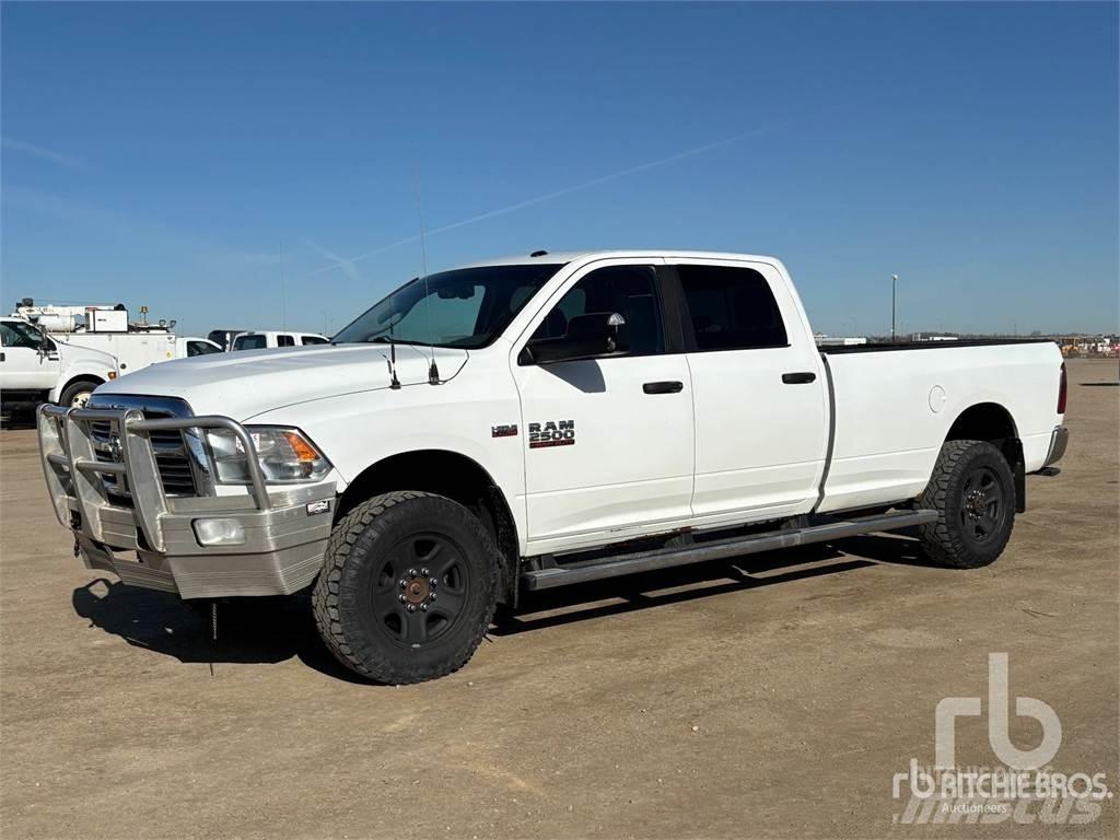 RAM 2500 Kis teherszállító/Platós kocsi