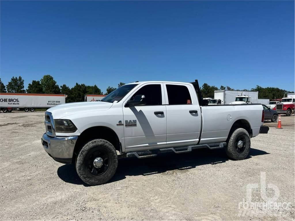 RAM 2500 Kis teherszállító/Platós kocsi