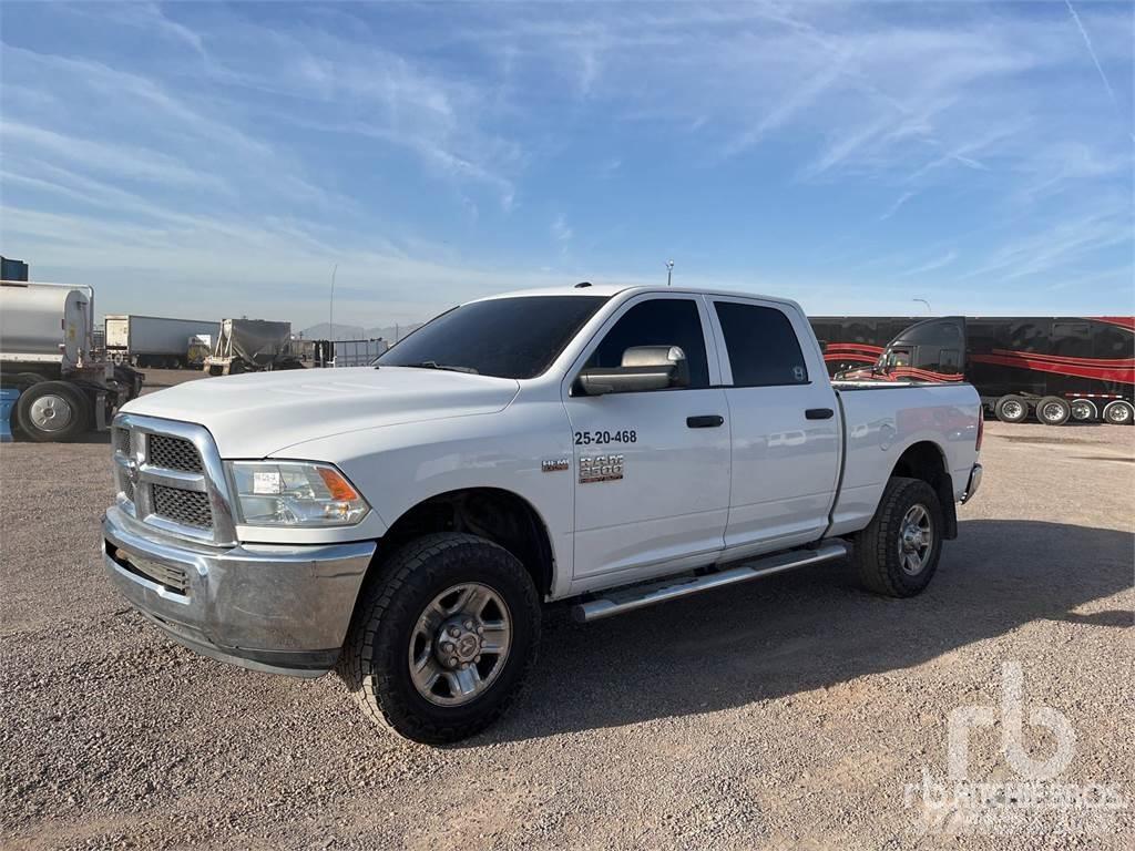 RAM 2500 Kis teherszállító/Platós kocsi