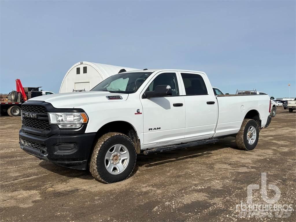 RAM 3500 Kis teherszállító/Platós kocsi