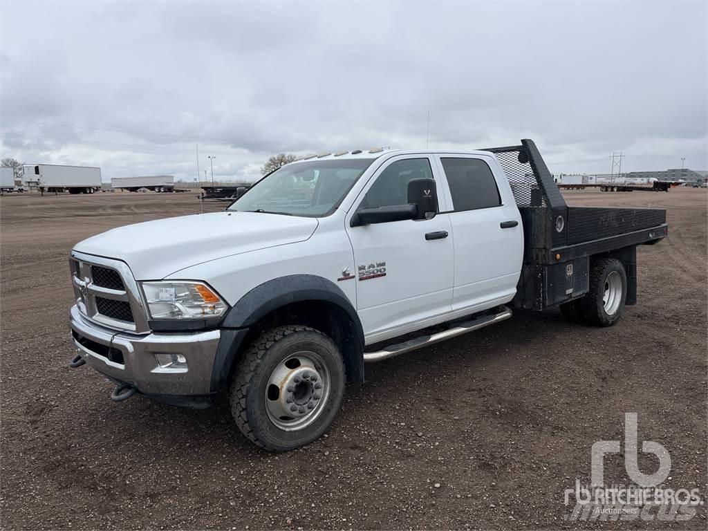 RAM 5500 Platós / Ponyvás teherautók
