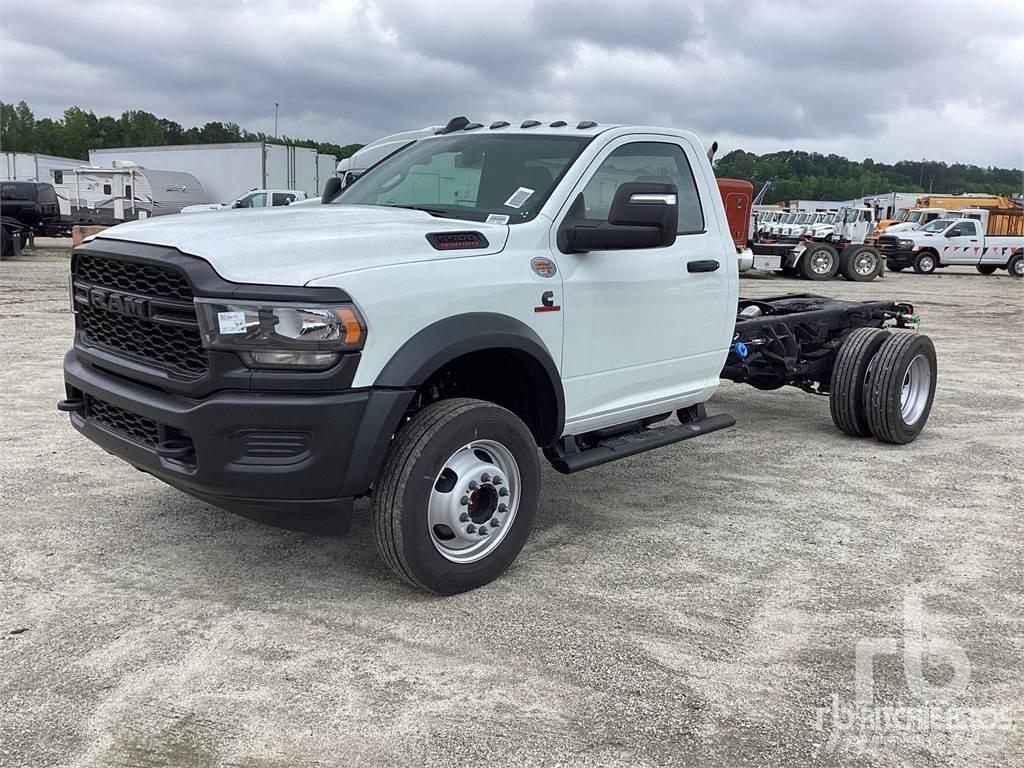RAM 5500 Fülkés alváz