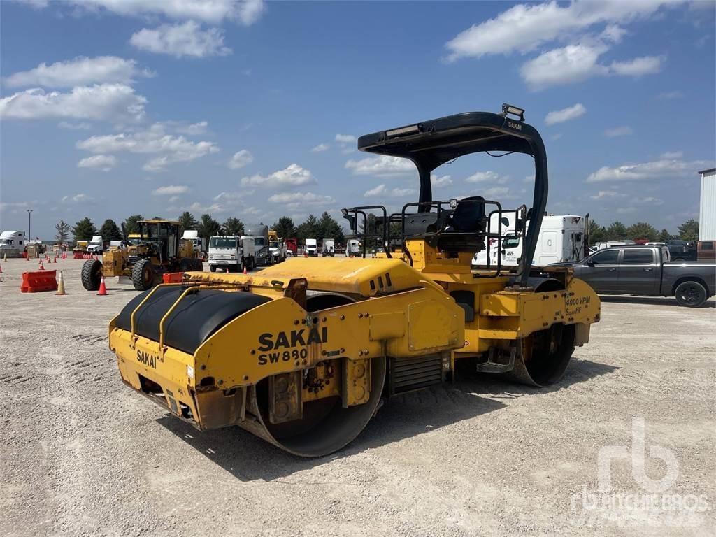Sakai SW880 Ikerdobos hengerek