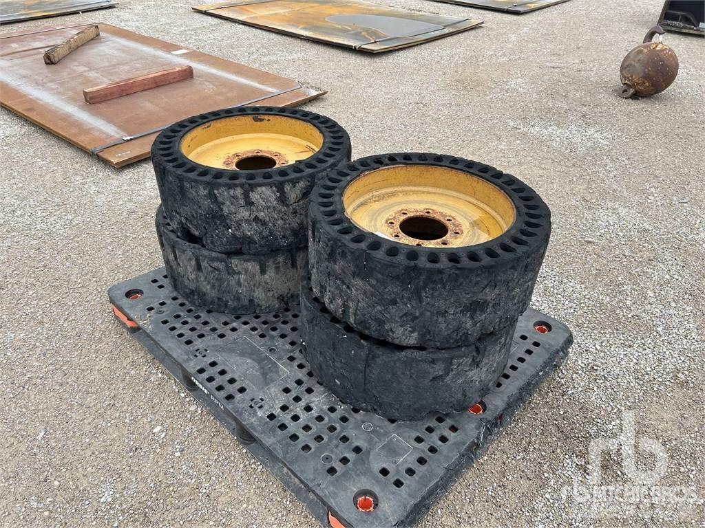  Skid Steer Gumiabroncsok, kerekek és felnik