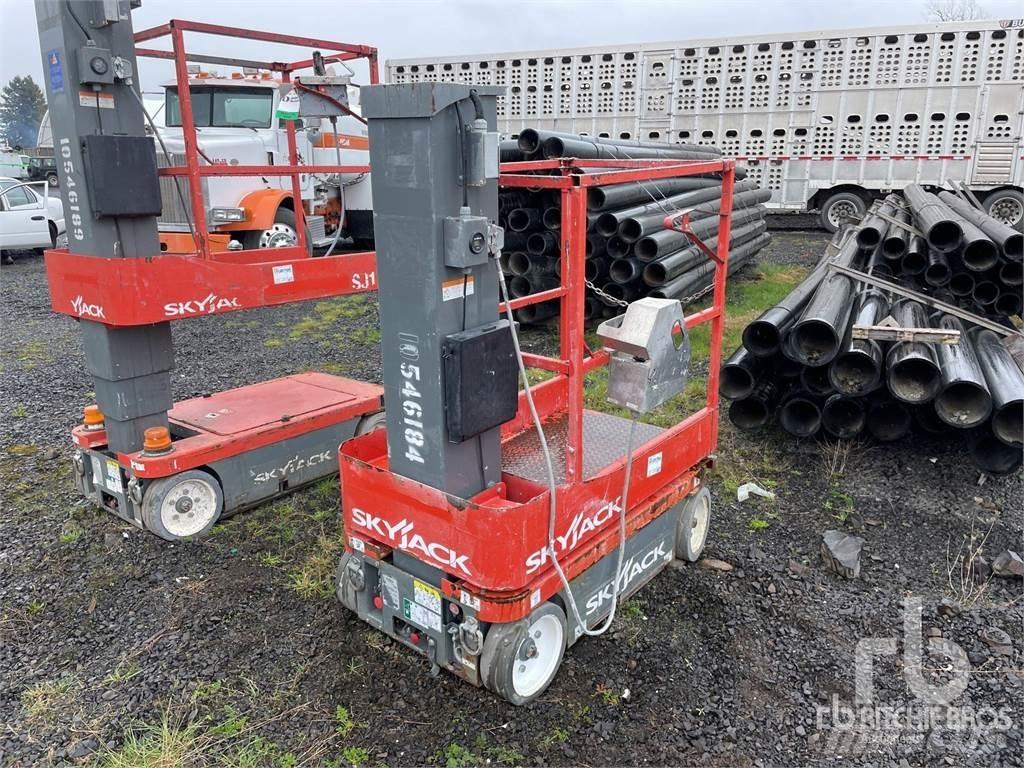 SkyJack SJ12 Karos emelők