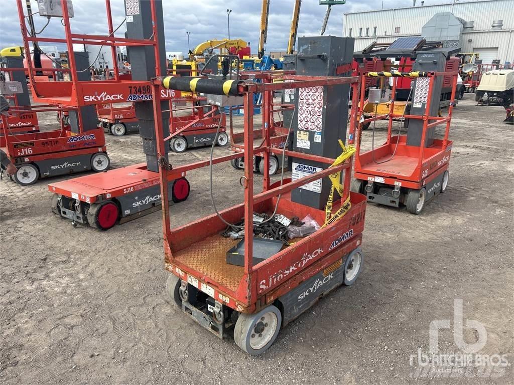 SkyJack SJ16 Emelők, csörlők és anyagfelvonók