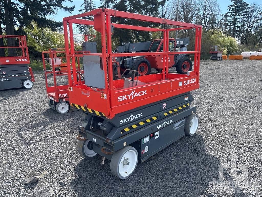 SkyJack SJ3220 Ollós emelők