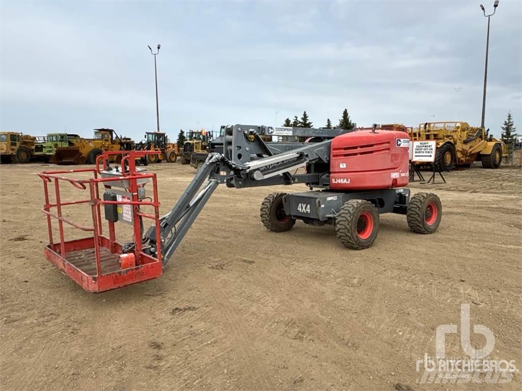 SkyJack SJ46AJ Karos emelők