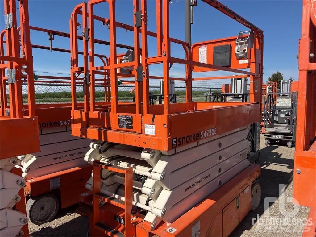 Snorkel S4732E Ollós emelők