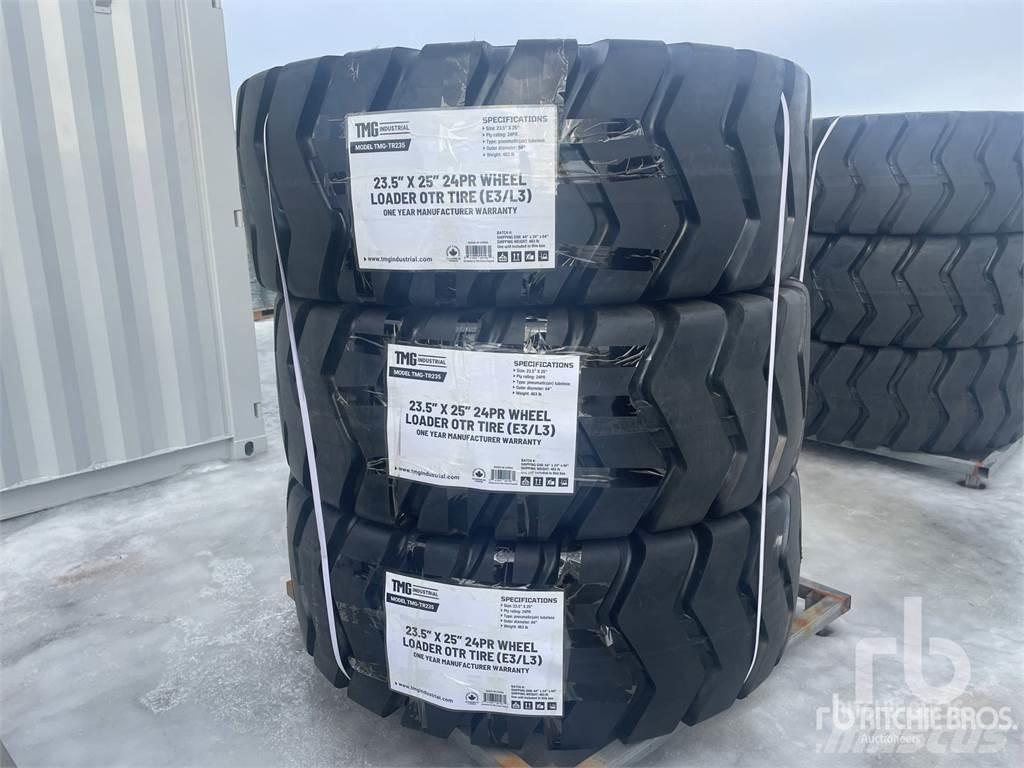 TMG TR235 Gumiabroncsok, kerekek és felnik