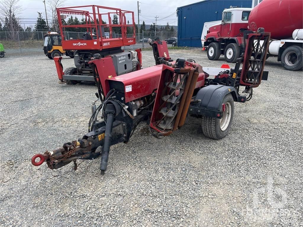 Toro 2700 Egyéb kommunális gépek