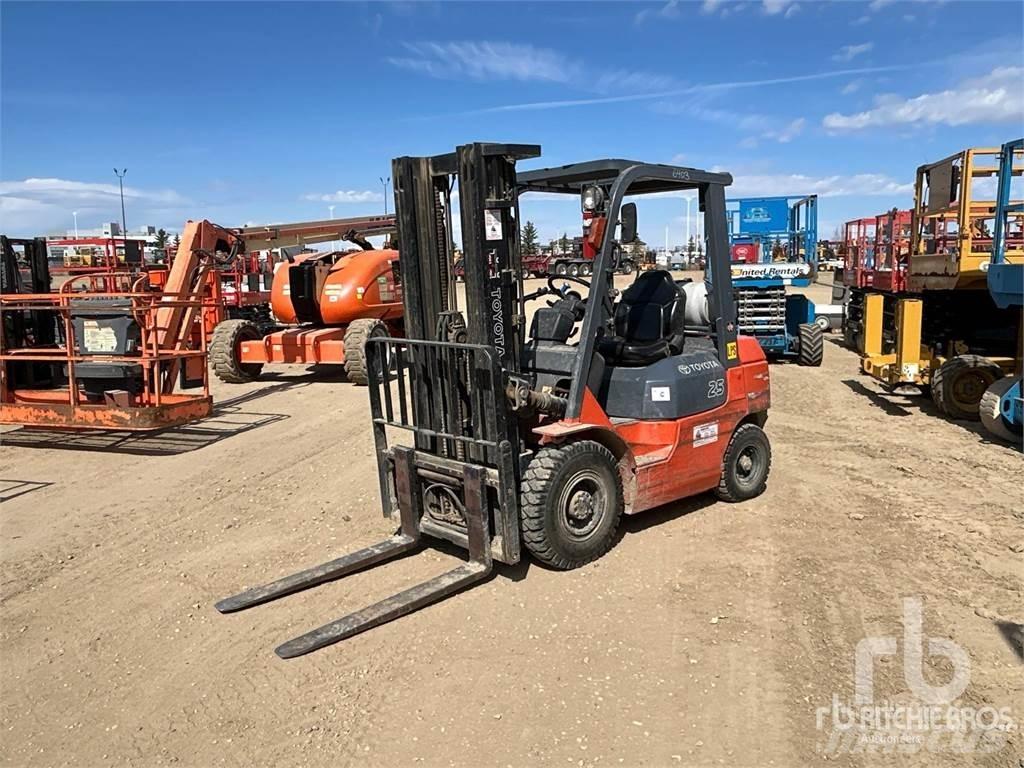 Toyota 7FGU25 Dízel targoncák