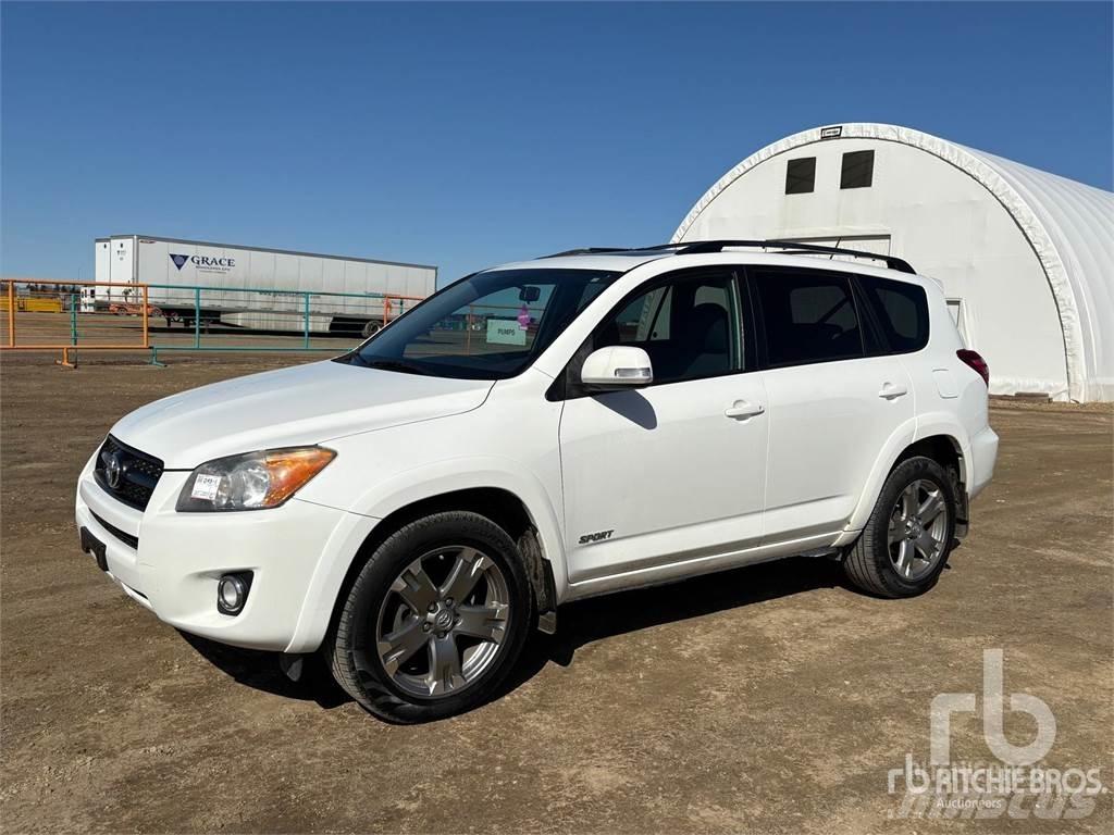 Toyota RAV4 Kis teherszállító/Platós kocsi