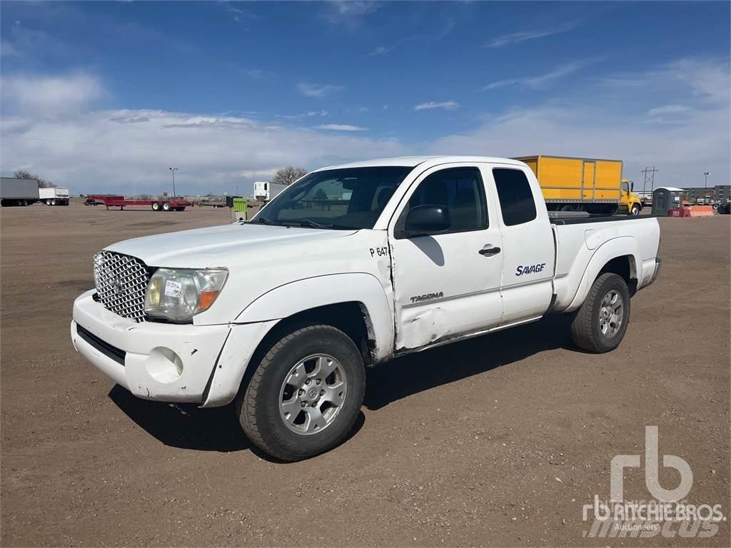 Toyota TACOMA Kis teherszállító/Platós kocsi
