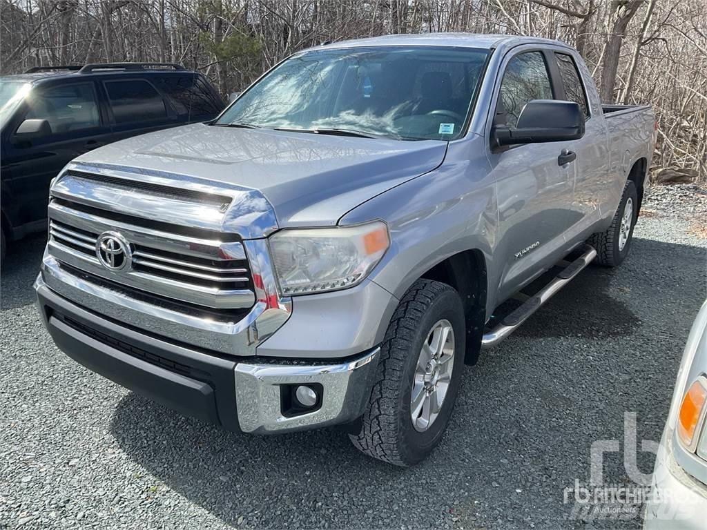 Toyota TUNDRA Kis teherszállító/Platós kocsi