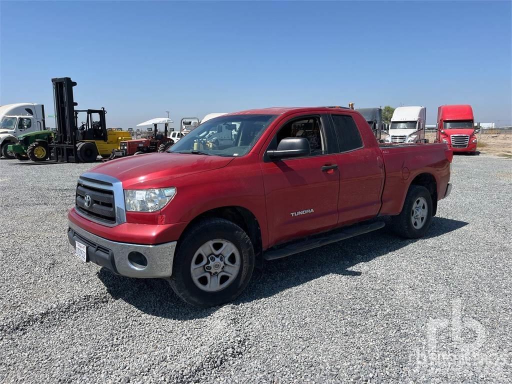 Toyota TUNDRA Kis teherszállító/Platós kocsi