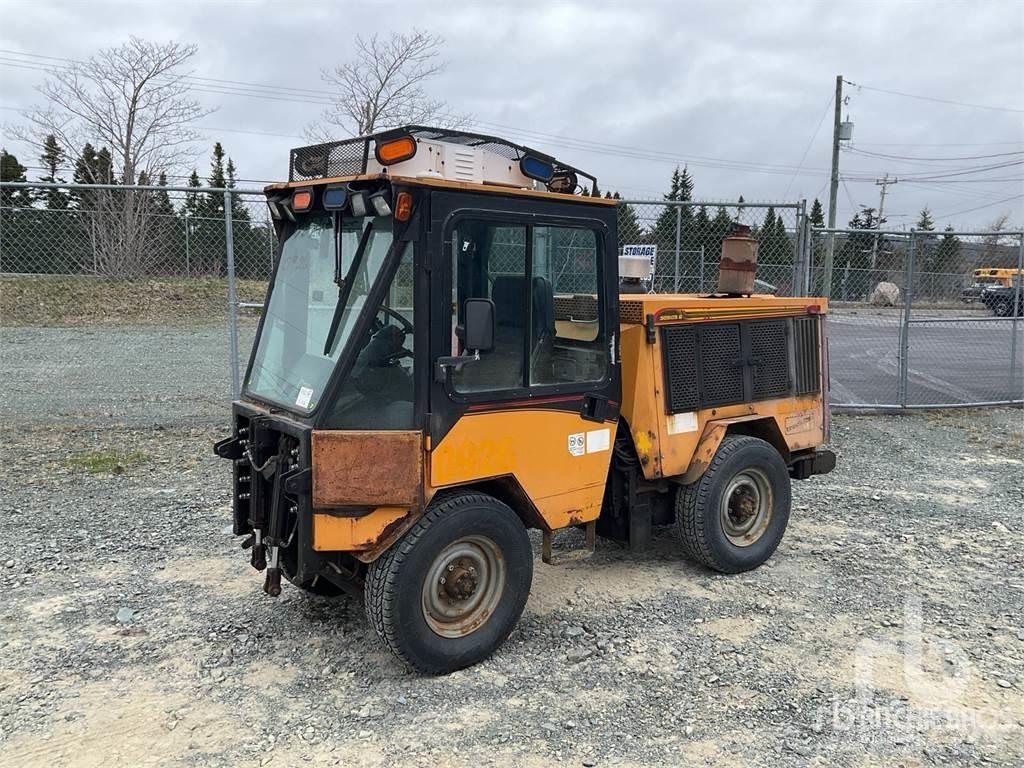 Trackless MT6 Hóeltakarítók