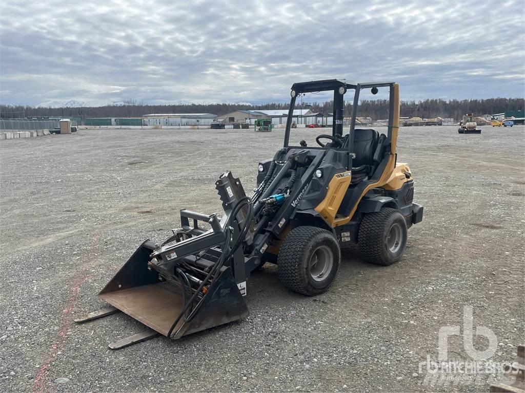 Vermeer ATX720 Gumikerekes homlokrakodók