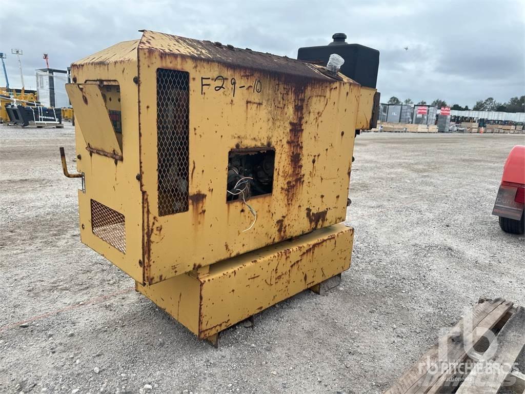 Vermeer MT750 Mélybölcsős félpótkocsik