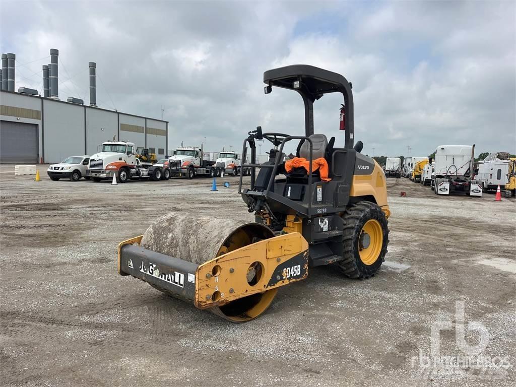 Volvo SD45B Ikerdobos hengerek