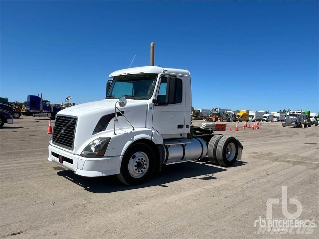Volvo VNL300 Nyergesvontatók