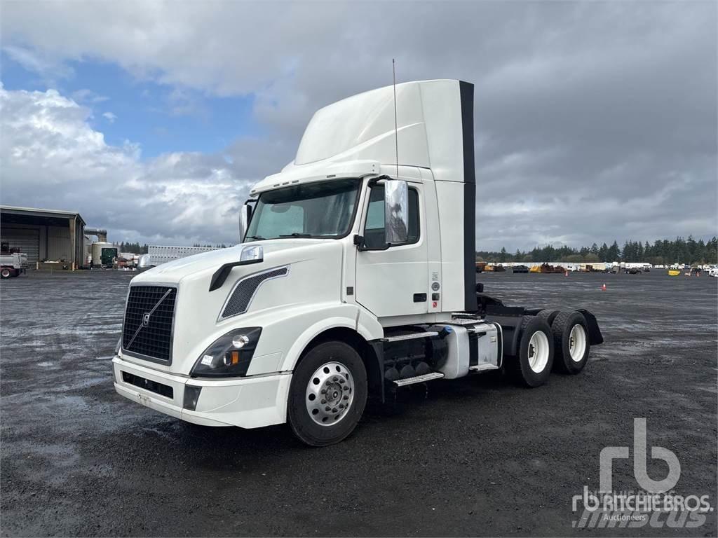 Volvo VNL300 Nyergesvontatók