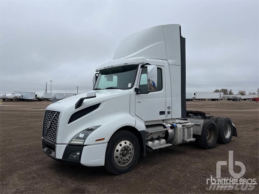 Volvo VNL62T300 Nyergesvontatók