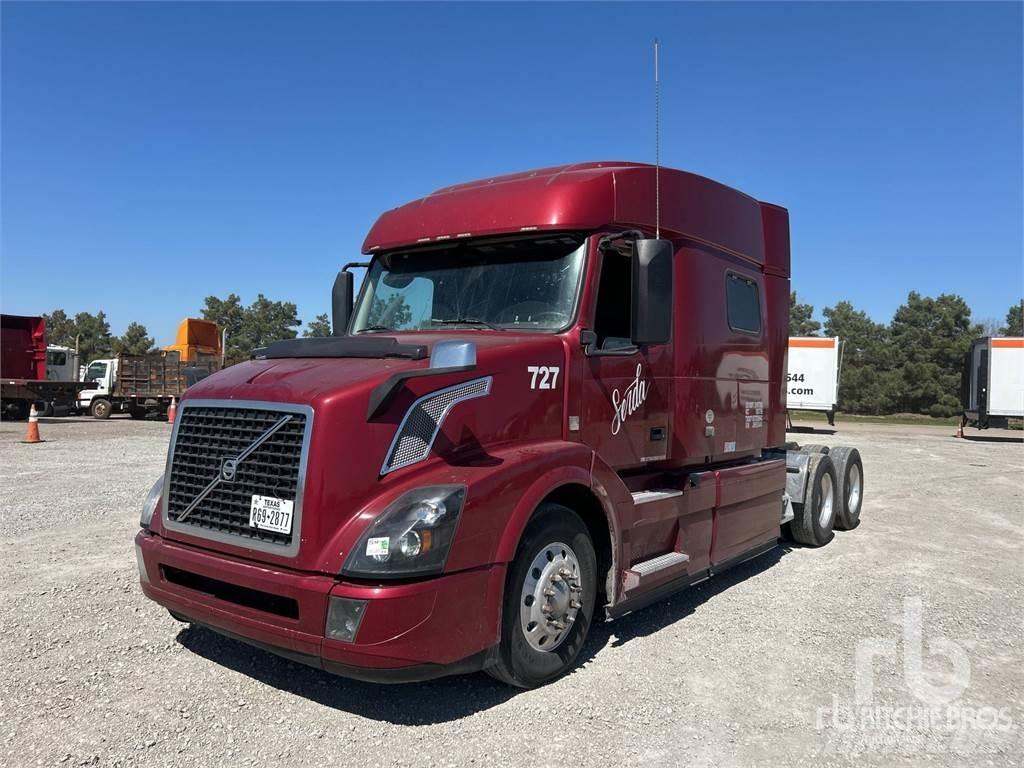 Volvo VNL740 Nyergesvontatók
