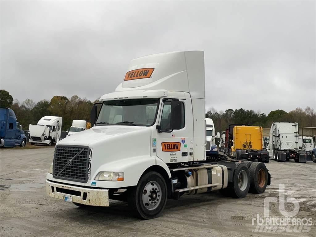 Volvo VNM200 Nyergesvontatók