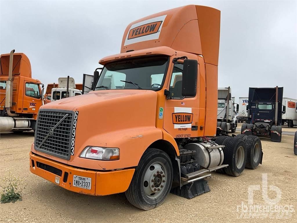 Volvo VNM200 Nyergesvontatók