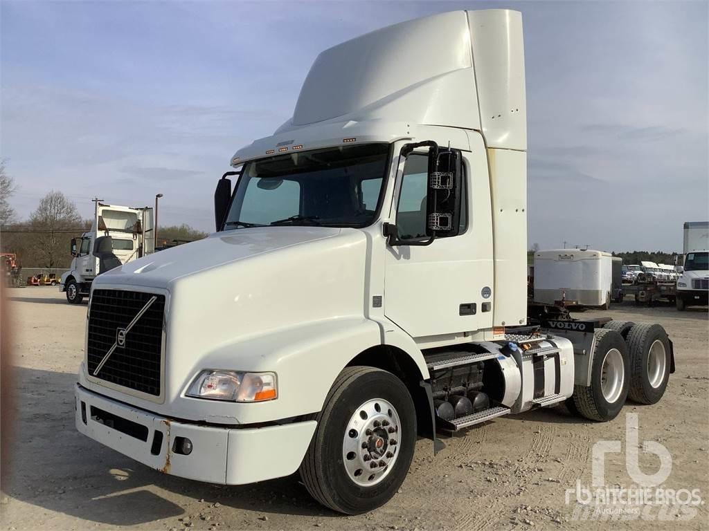 Volvo VNM200 Nyergesvontatók