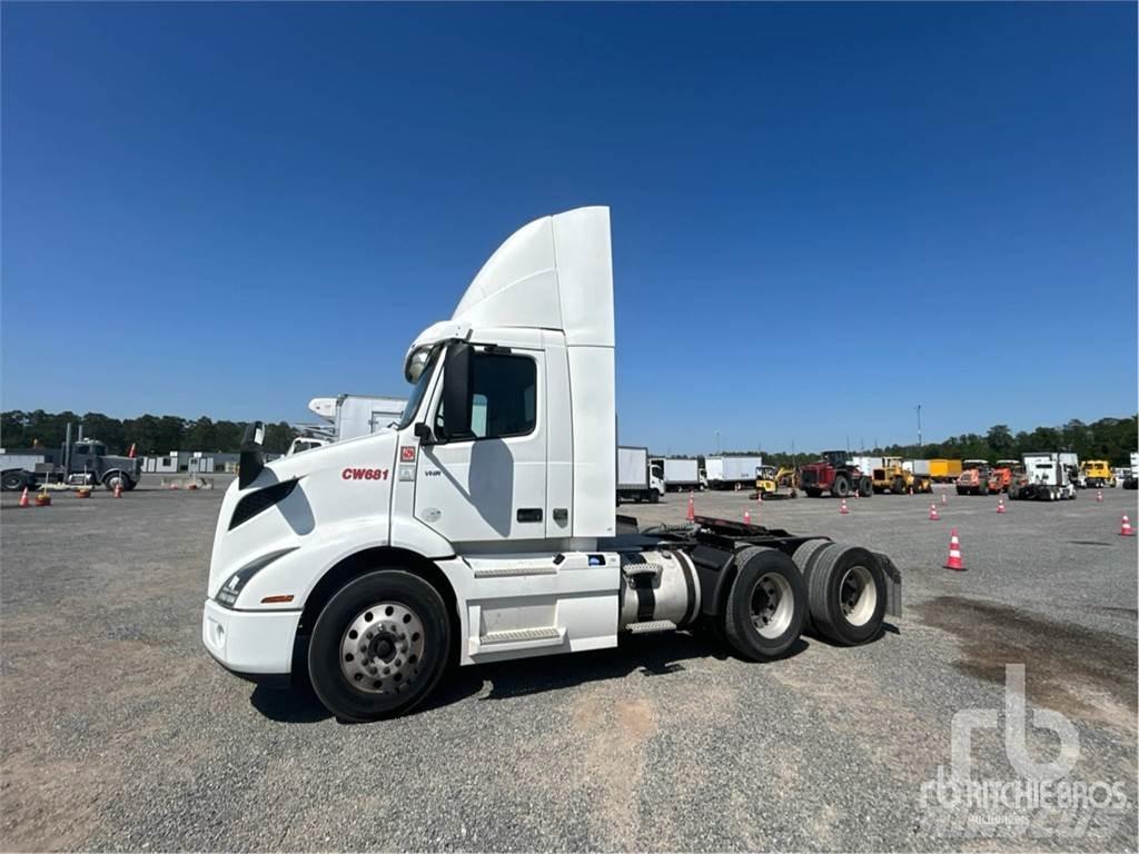Volvo VNR300 Nyergesvontatók