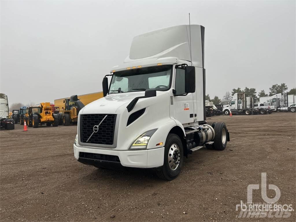 Volvo VNR42300 Nyergesvontatók