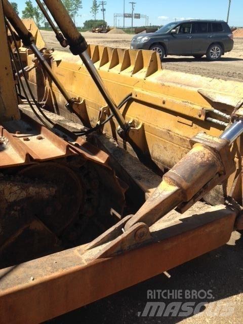 CAT D6H lánctalpas dózerek