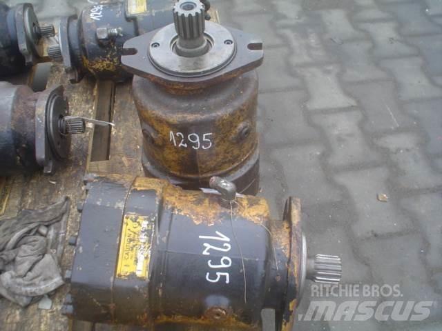 CAT J2767156 Motorok